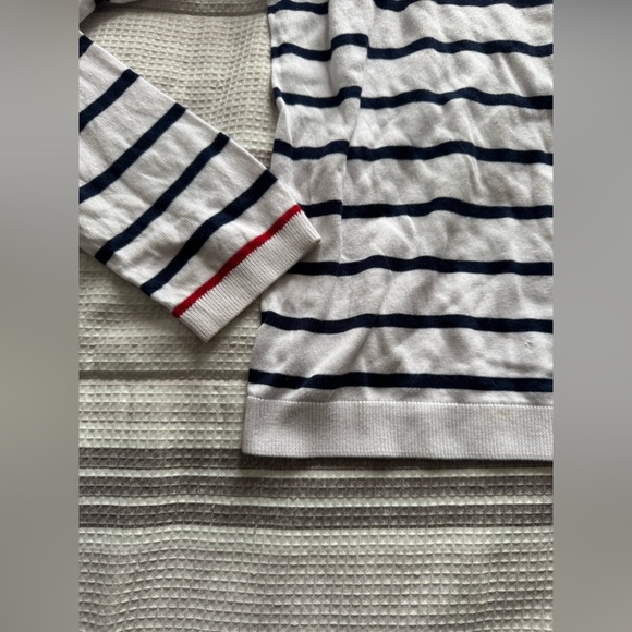 Women’s Striped long sleeve heart sweater - Picture 5 of 6